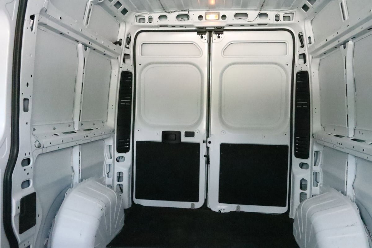 Used 2023 RAM ProMaster 1500 w/ Safety Group FWD image 12