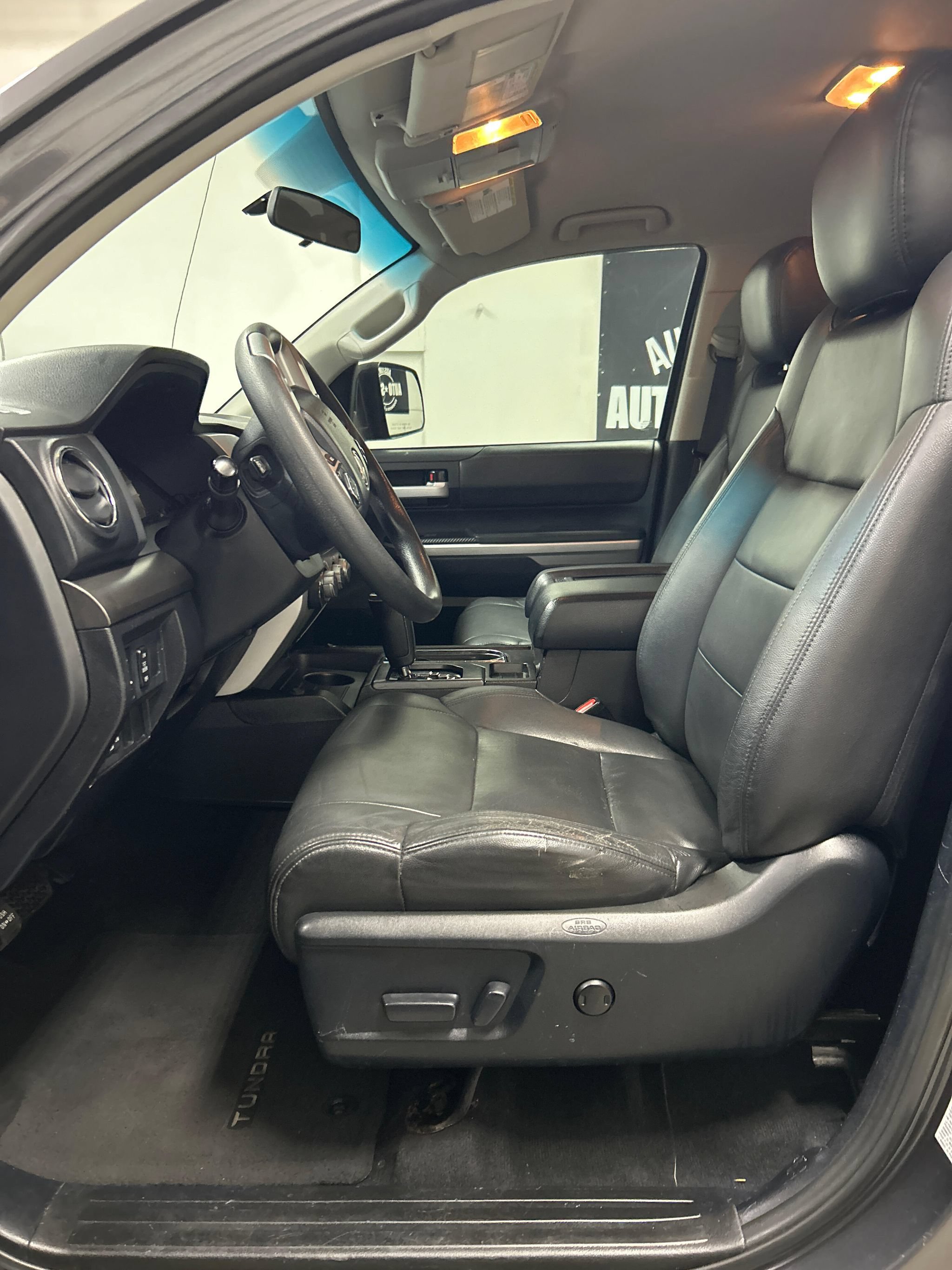 Used 2014 Toyota Tundra SR5 AWD/4WD image 8