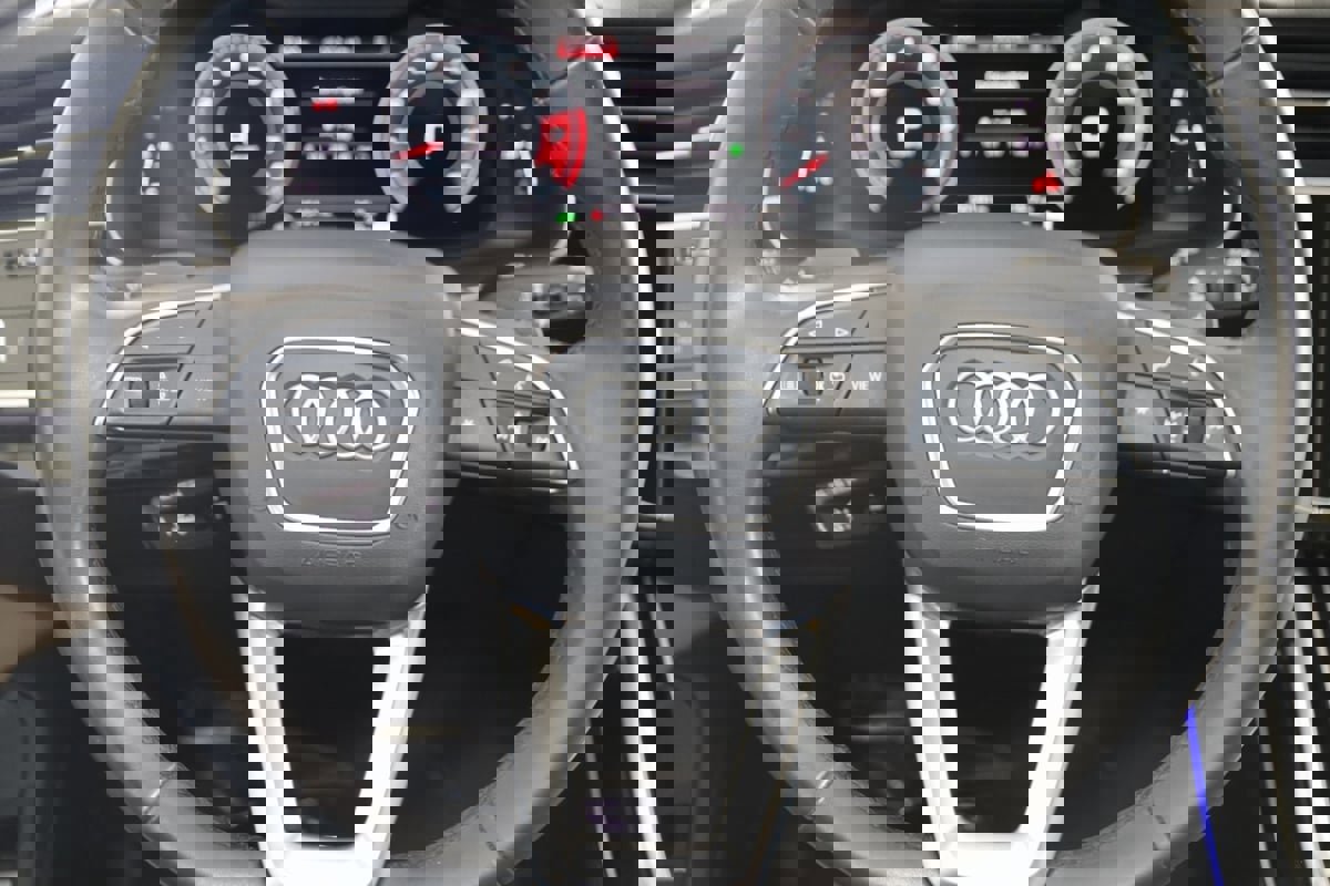 Used 2021 Audi Q7 3.0T Prestige w/ Prestige Package image 46