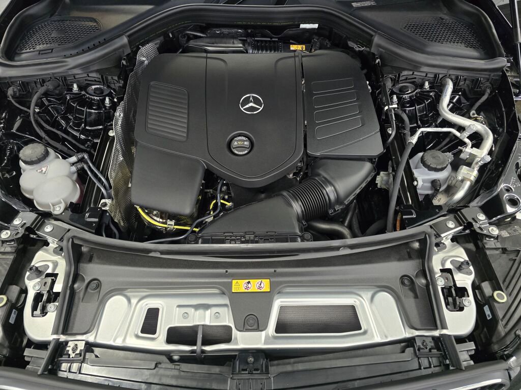 New 2026 Mercedes-Benz GLC 300 4MATIC image 10