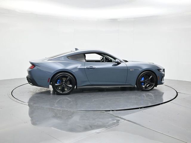 Used 2024 Ford Mustang GT Premium image 2