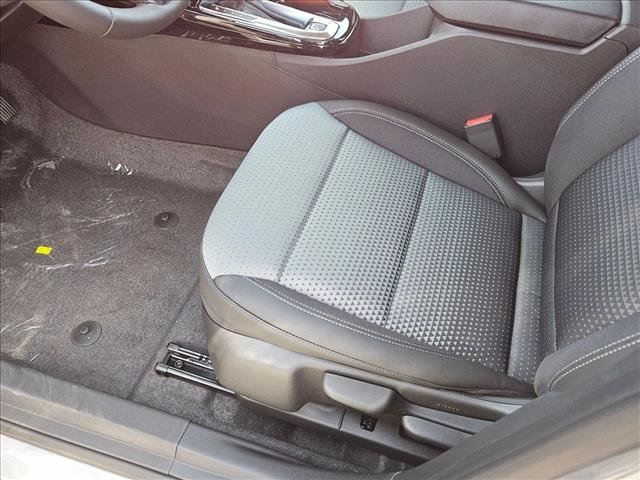 New 2026 Chevrolet Trax LT w/ Sunroof Package image 4