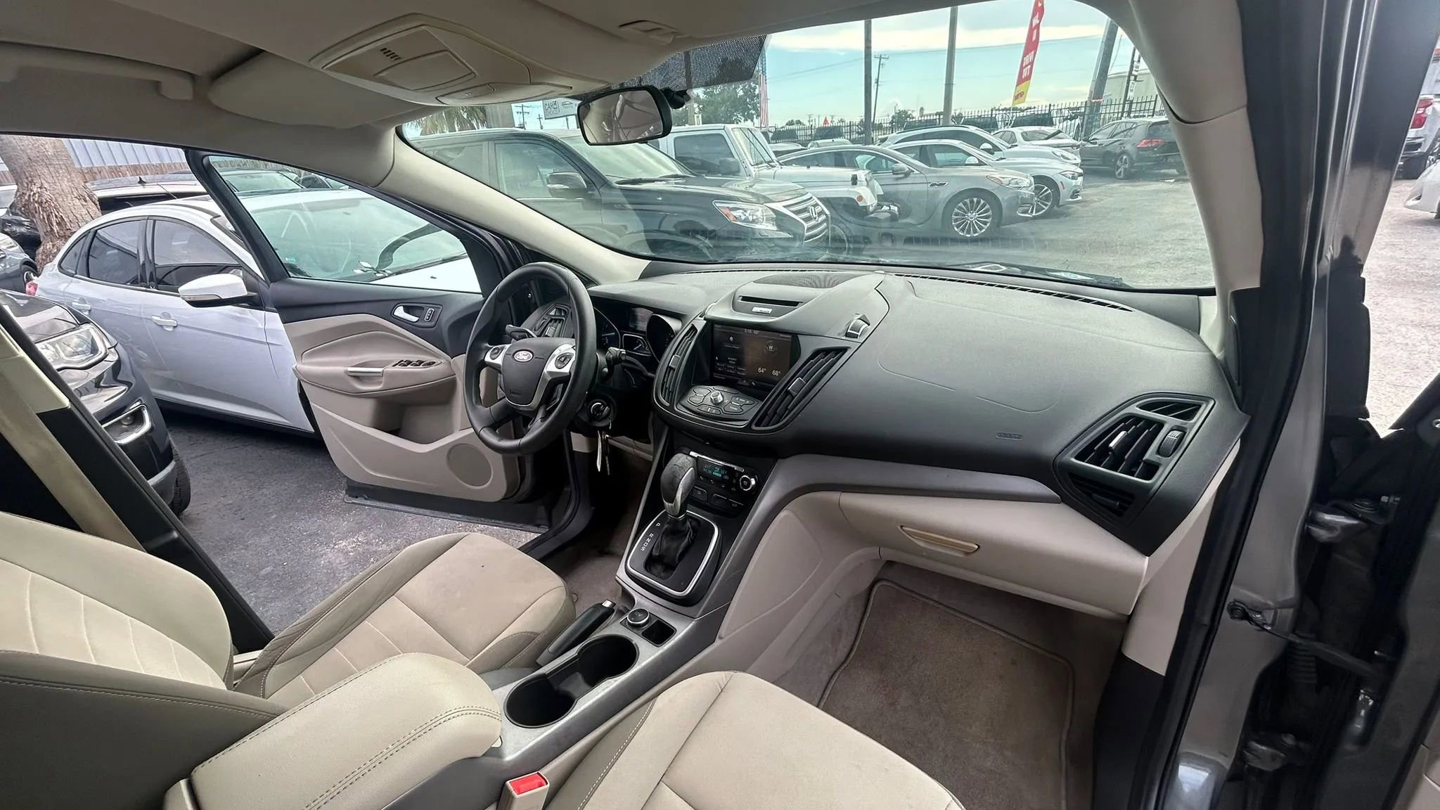 Used 2014 Ford Escape SE w/ Equipment Group 201A image 10