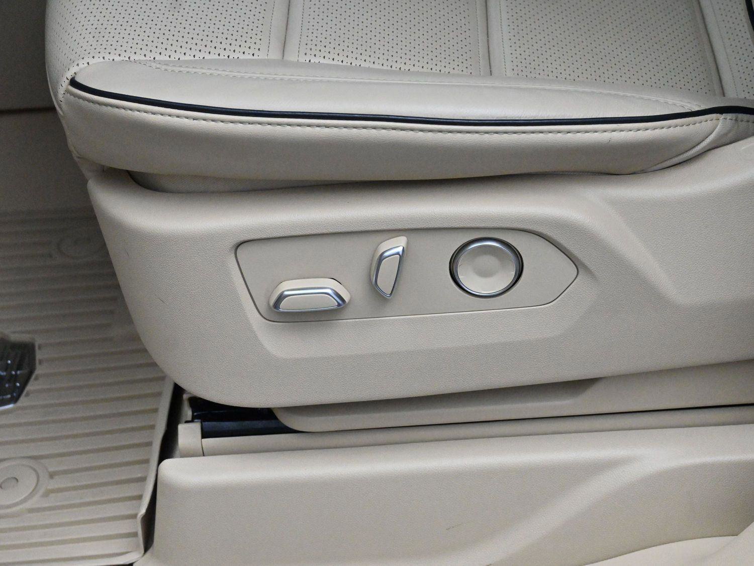 Certified 2024 Cadillac Escalade Premium Luxury w/ LPO, Floor Liner Package image 16