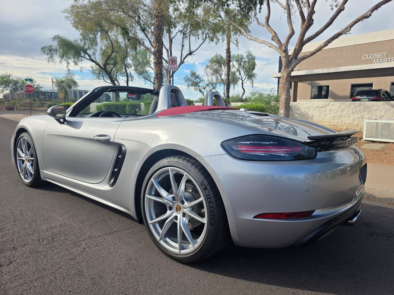 Used 2019 Porsche 718 Boxster RWD image 9