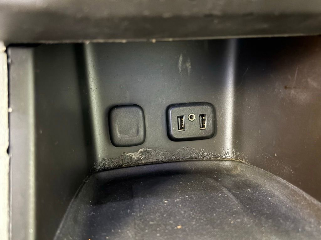 Used 2017 GMC Acadia SLE FWD image 31