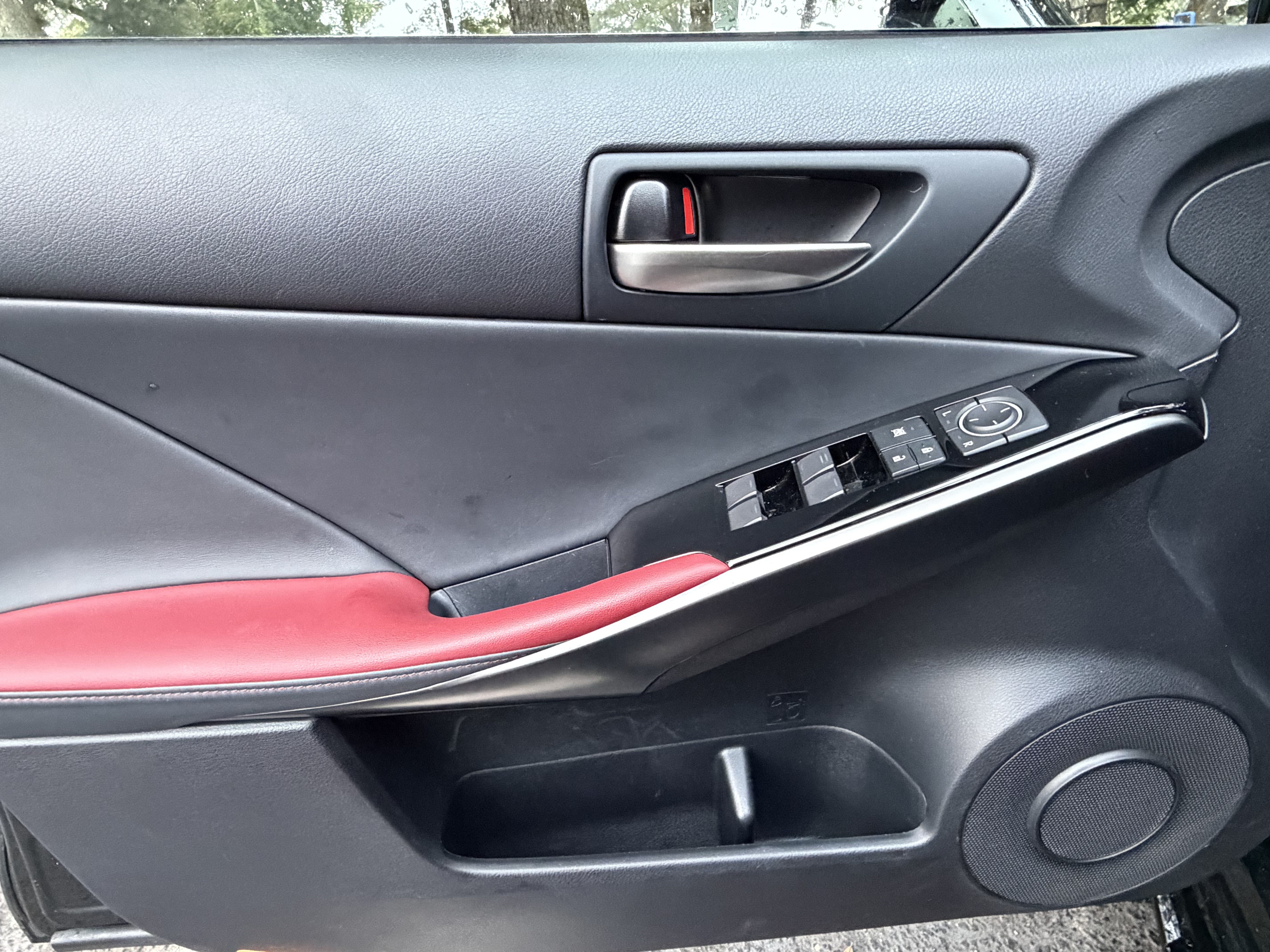 Used 2025 Lexus IS 350 F Sport RWD image 13