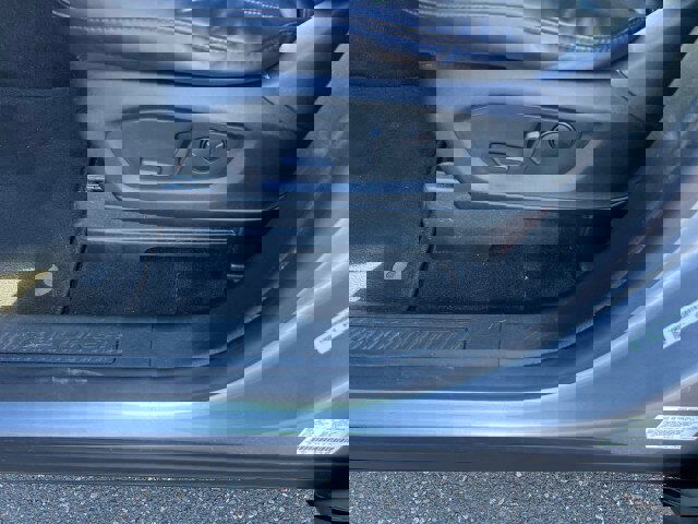 Certified 2021 Ford Explorer XLT w/ Equipment Group 202A image 8