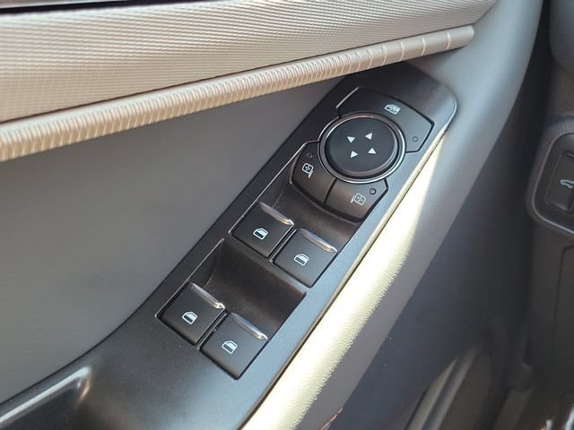 Used 2026 Ford Explorer Active RWD image 14