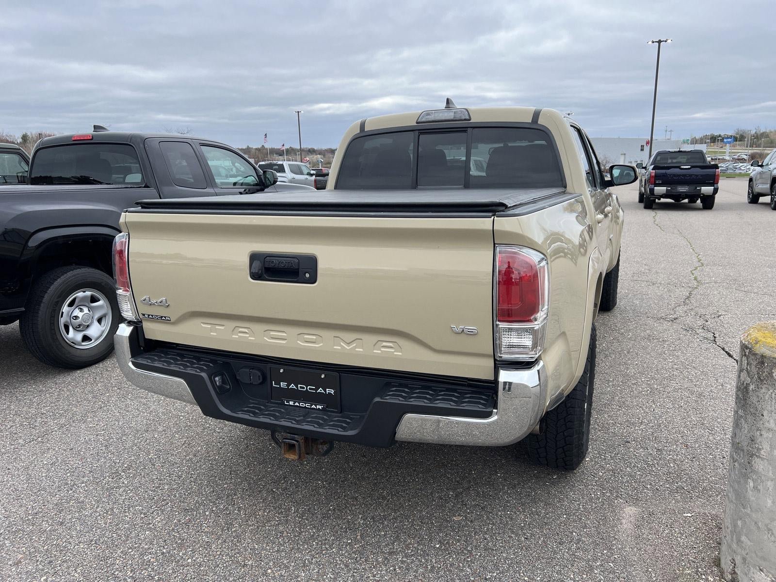 Used 2016 Toyota Tacoma SR5 w/ SR5 Appearance Package (SN) AWD/4WD image 20