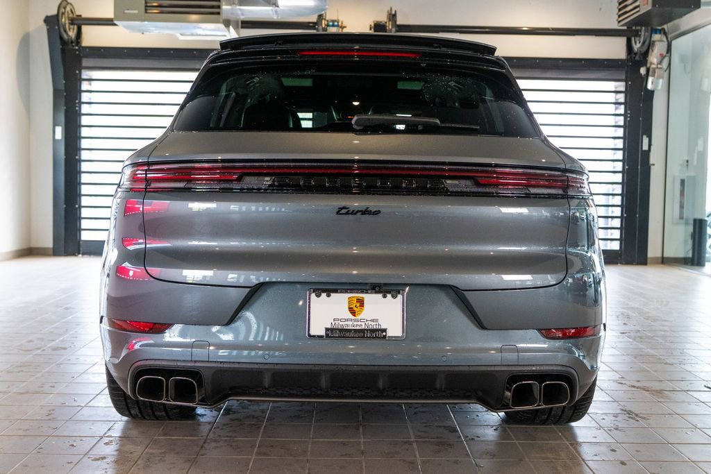 New 2026 Porsche Cayenne Turbo AWD/4WD image 9