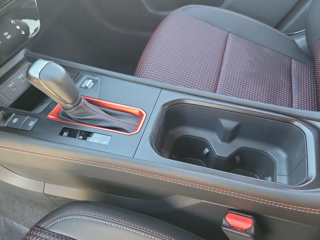 New 2026 Nissan Kicks SR FWD image 10