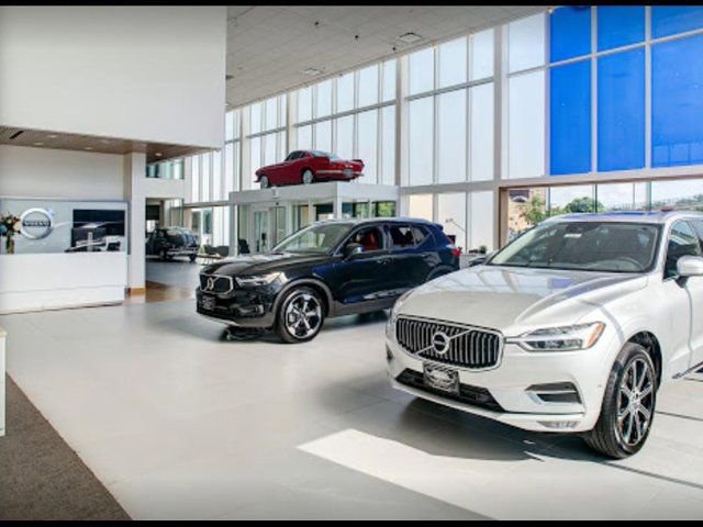 Certified 2025 Volvo XC90 B6 Plus w/ Protection Package Premier image 42