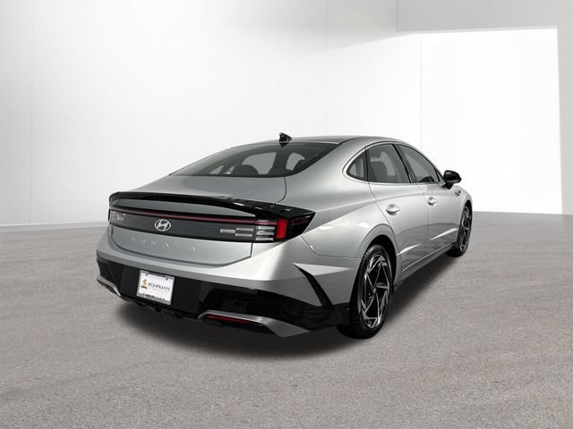 New 2026 Hyundai Sonata SEL FWD image 4