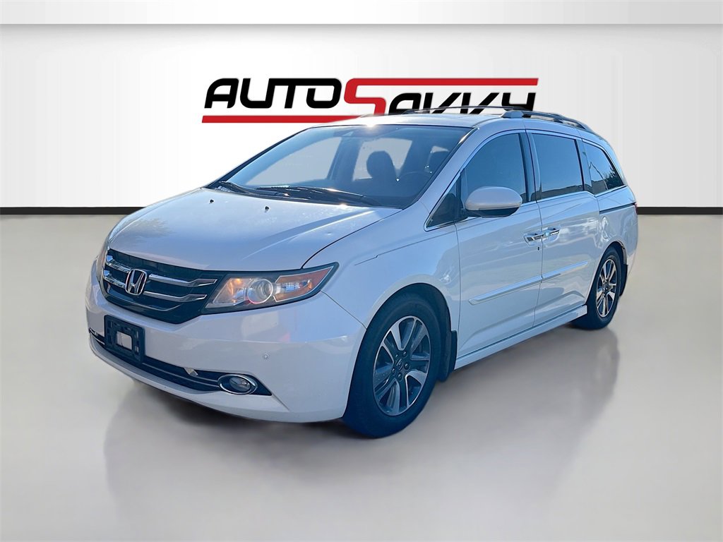 Used 2015 Honda Odyssey Touring Elite image 3