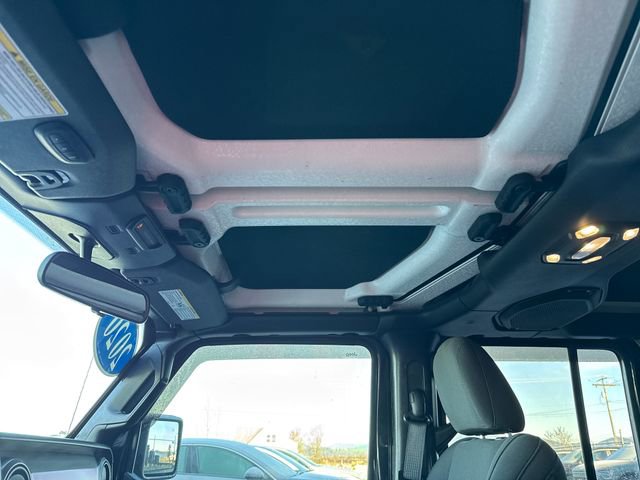 Used 2020 Jeep Wrangler Unlimited Sport image 24