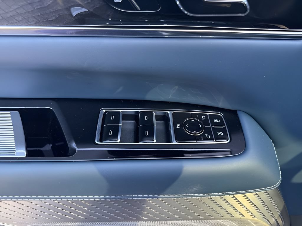 Used 2025 Cadillac Escalade IQ Luxury 2 w/ LPO, Premium Carpet Package AWD/4WD image 28