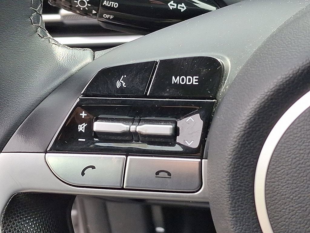 Used 2023 Hyundai Elantra SEL w/ Convenience Package image 22