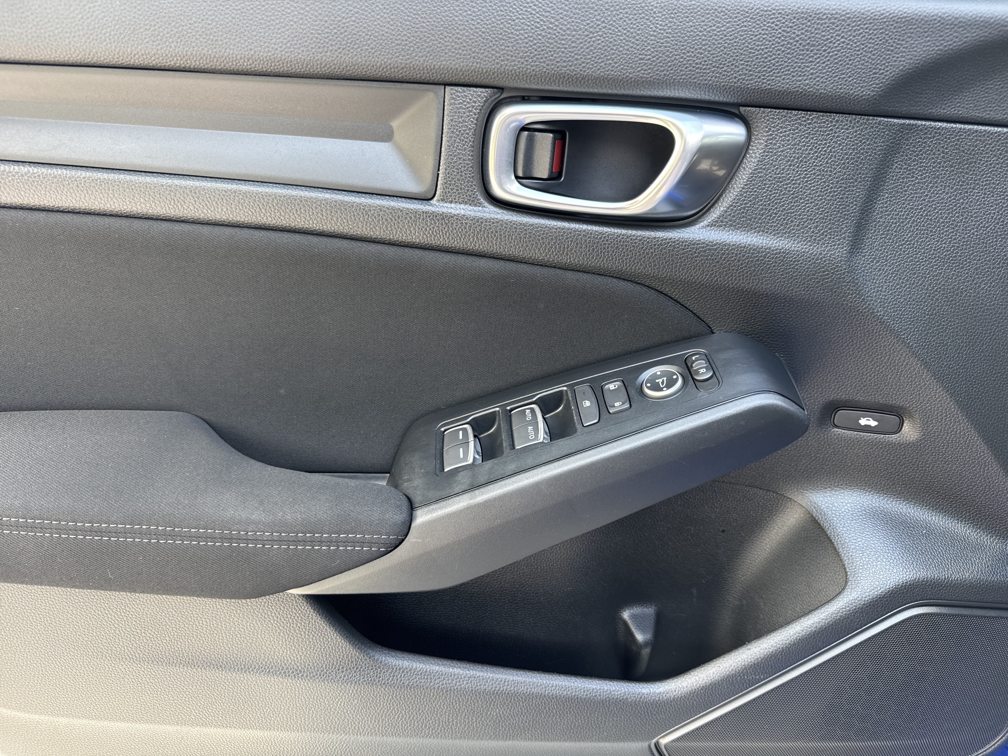 Used 2024 Honda Civic Sport image 15