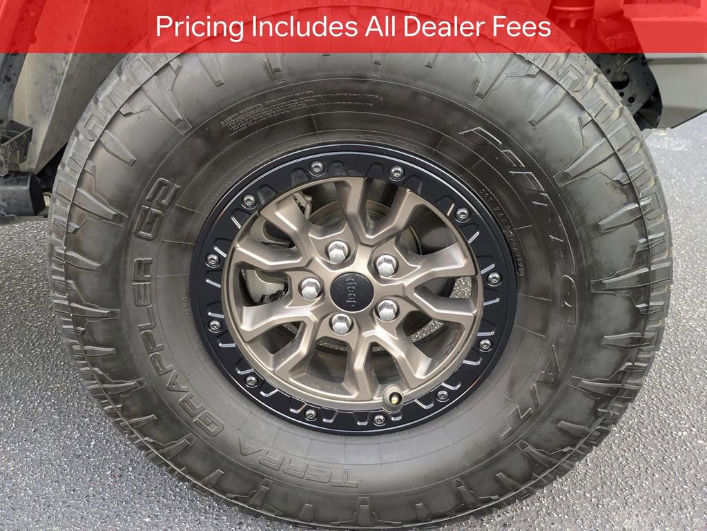 Used 2021 Jeep Wrangler Unlimited Rubicon AWD/4WD image 11