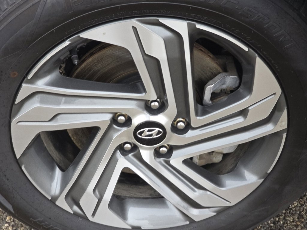 Used 2023 Hyundai Santa Fe SEL image 15