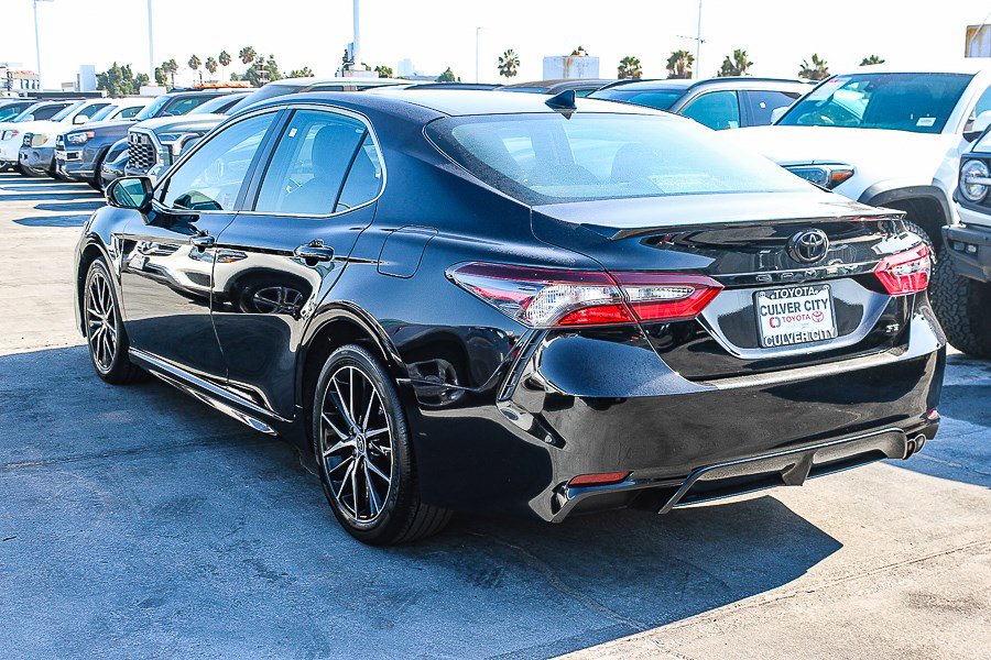 Certified 2024 Toyota Camry SE image 7