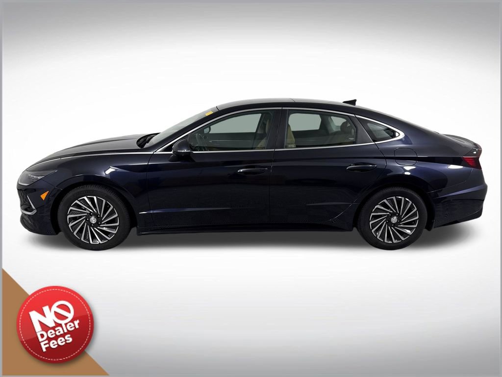 Used 2022 Hyundai Sonata Limited w/ Winter Weather Package FWD image 7