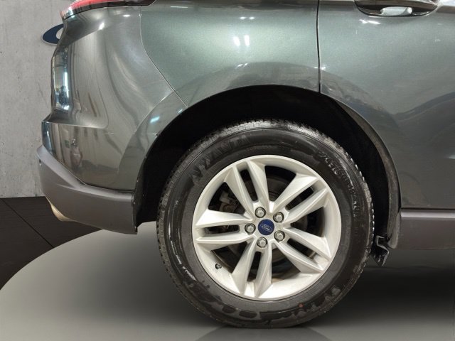 Used 2015 Ford Edge SEL FWD image 35
