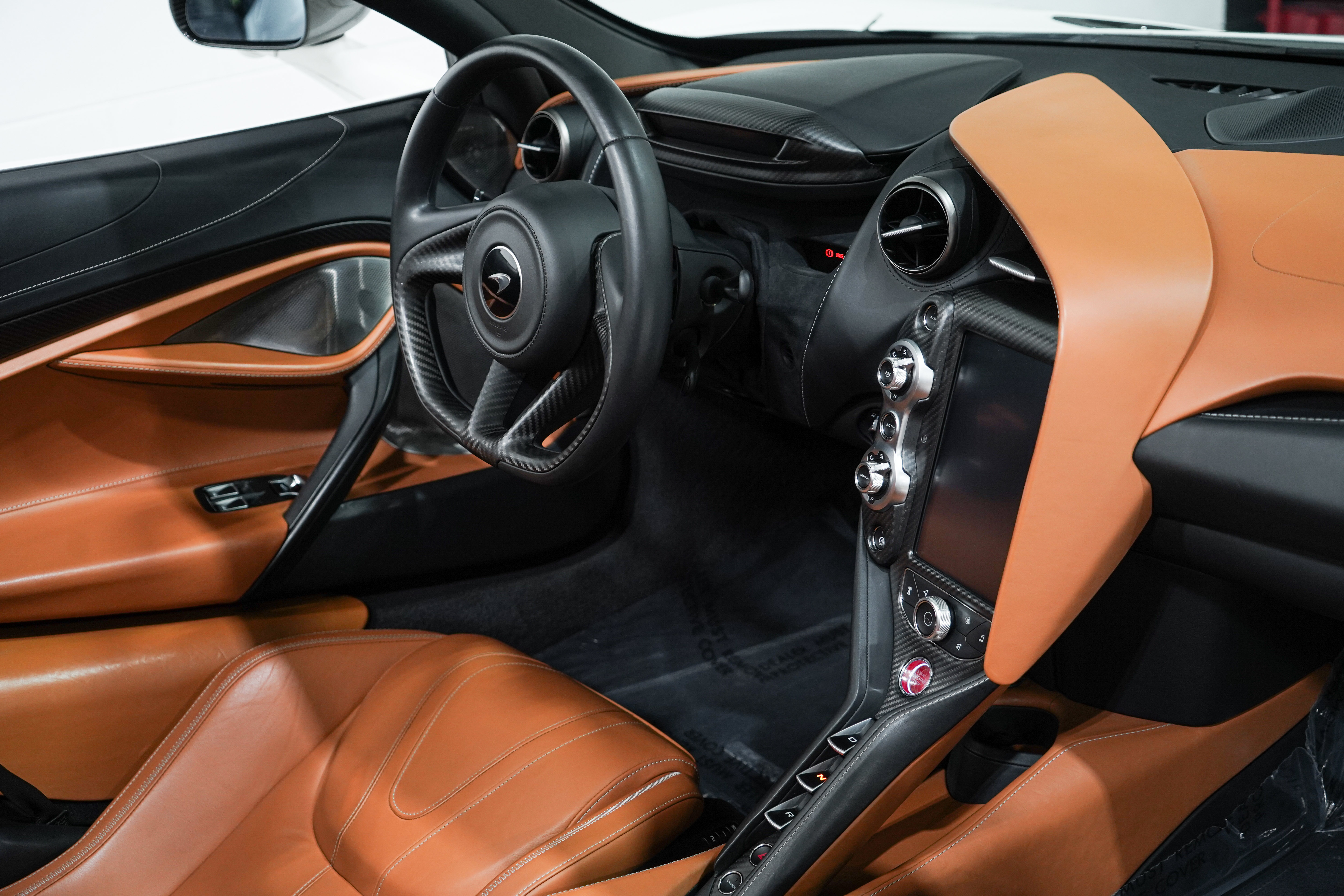 Used 2020 McLaren 720S Spider RWD image 10