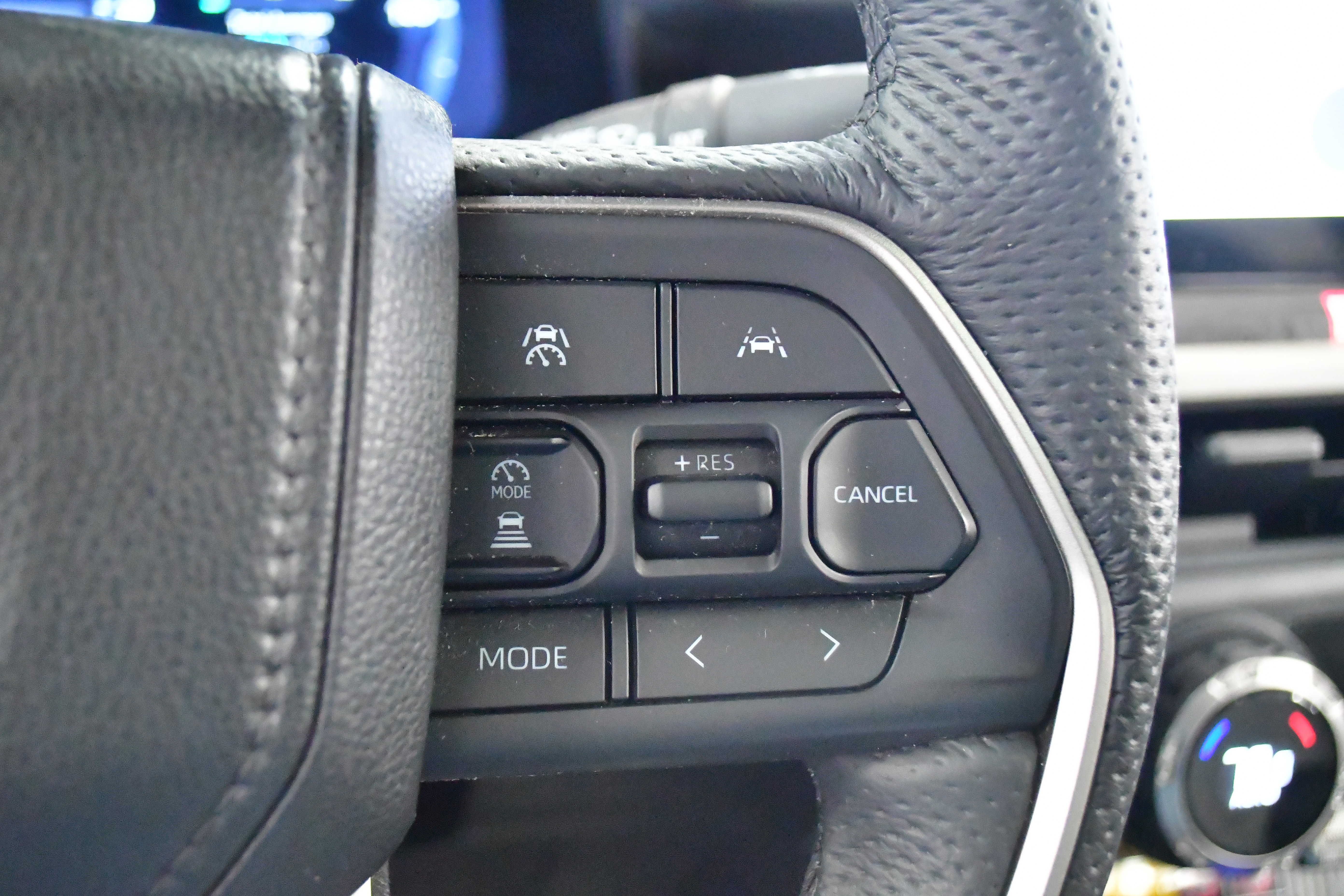 Used 2024 Toyota Tacoma Limited w/ Limited Package (LT) image 46