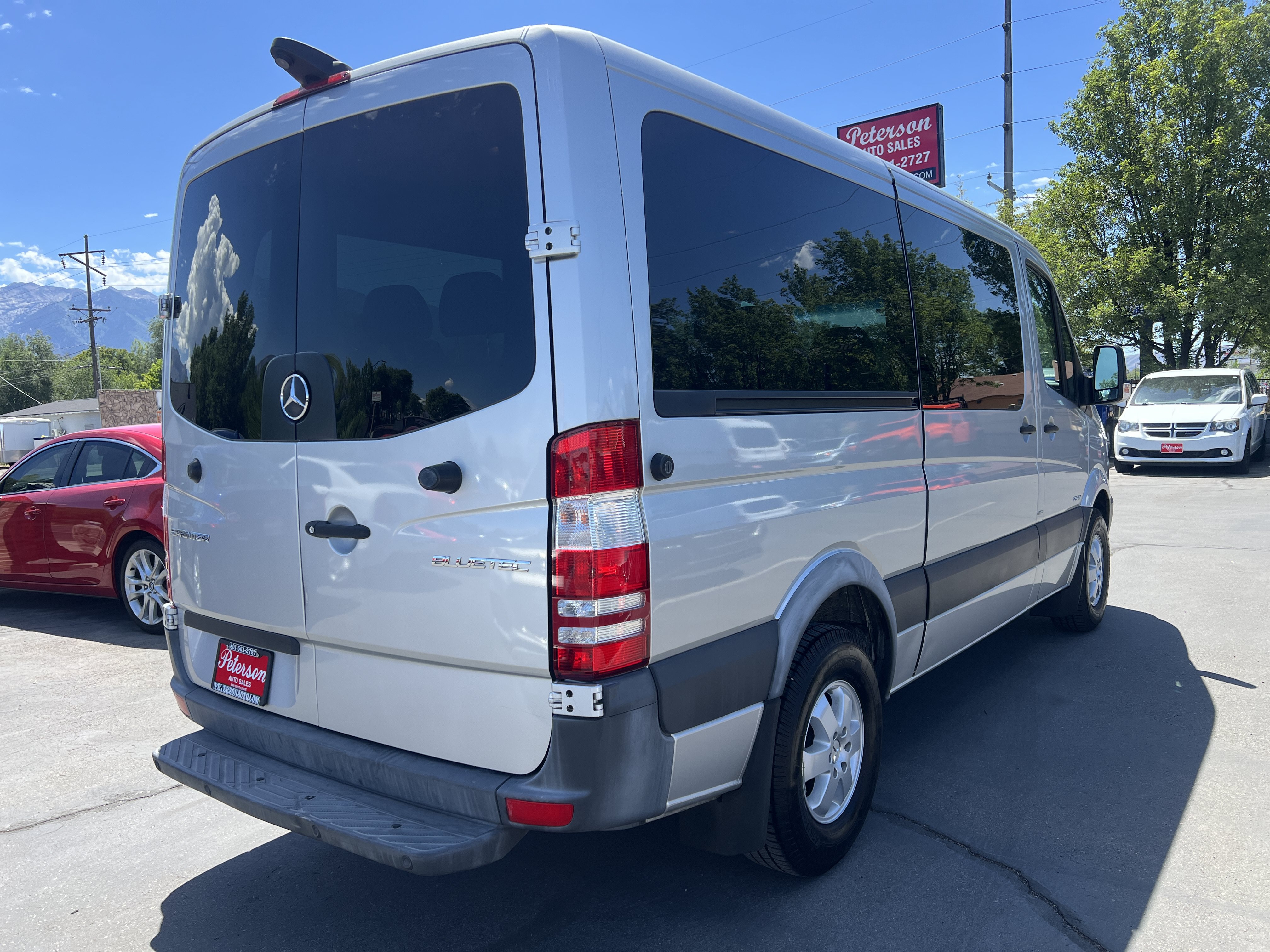 Used 2014 Mercedes-Benz Sprinter 2500 image 7