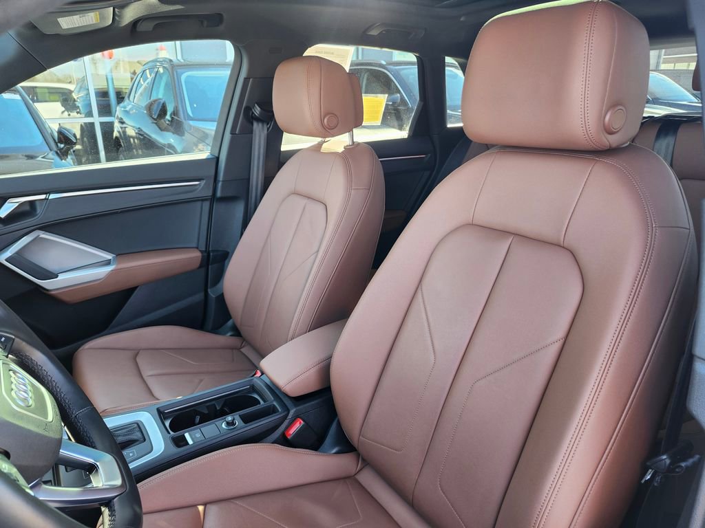 Certified 2022 Audi Q3 2.0T Premium Plus image 9