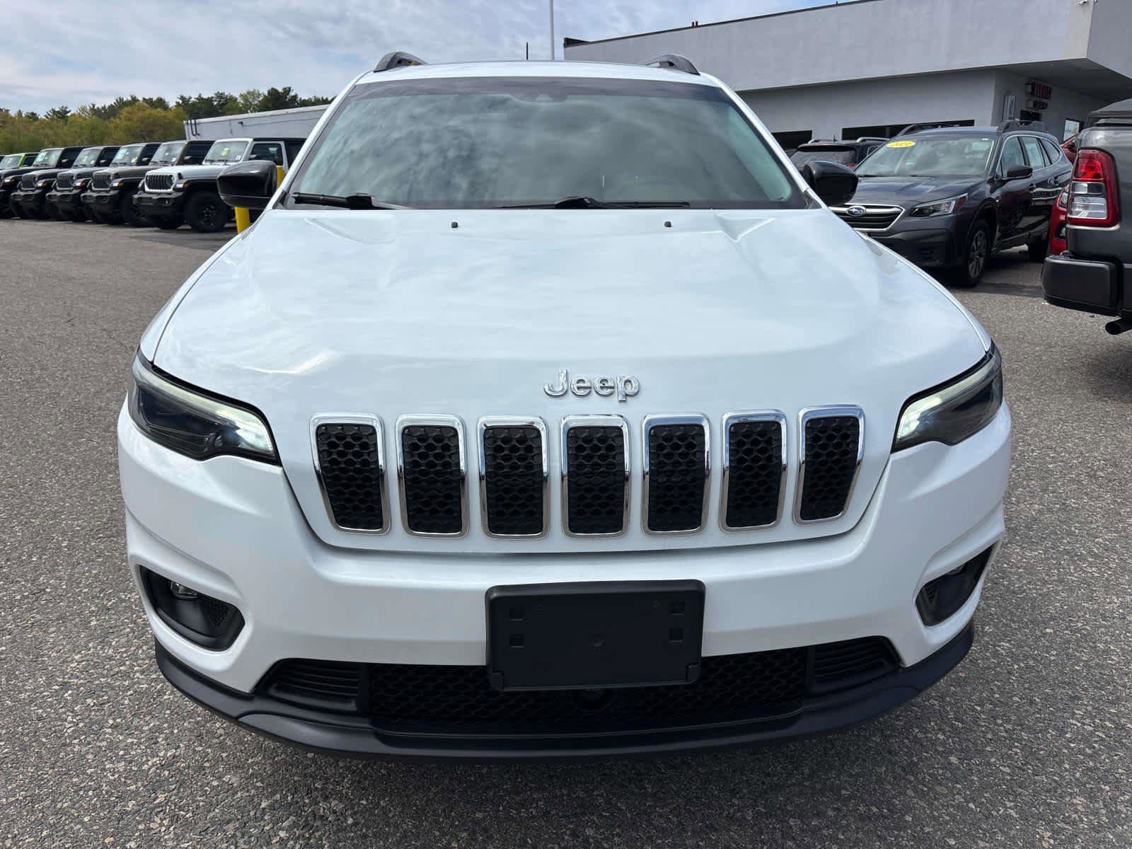 Certified 2022 Jeep Cherokee Latitude Lux w/ Sun & Sound Group AWD/4WD image 6