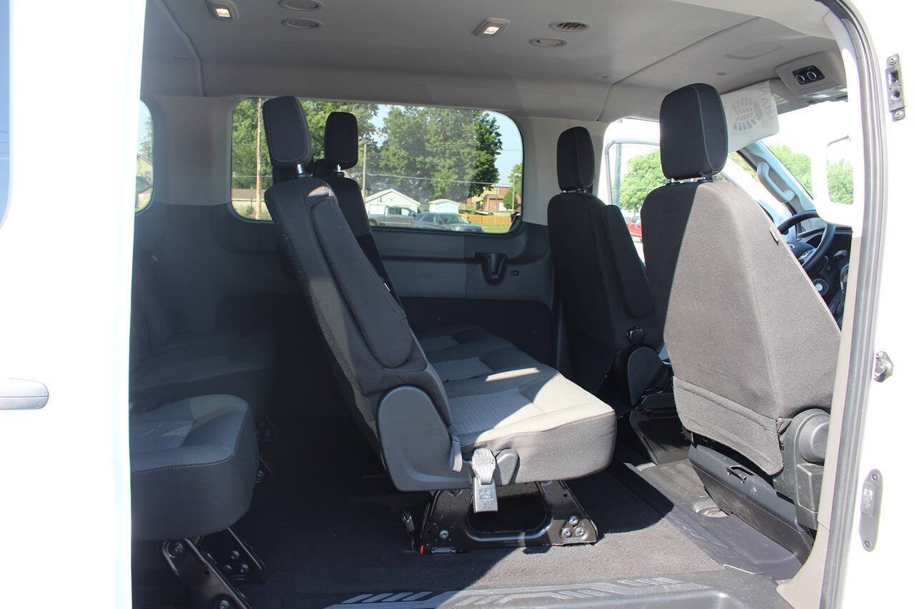 Used 2024 Ford Transit 350 XLT RWD image 6