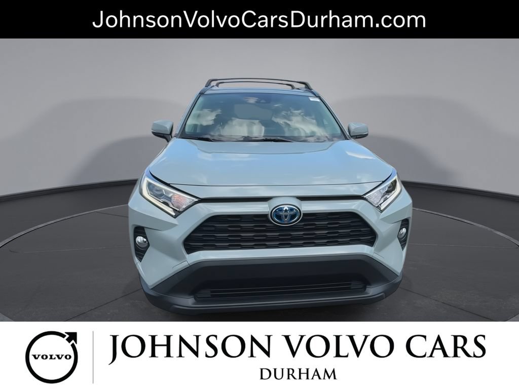 Used 2021 Toyota RAV4 XLE Premium AWD/4WD image 3