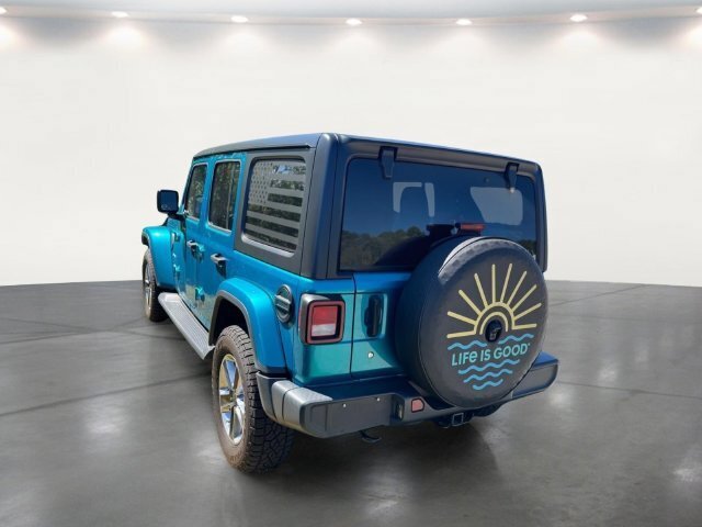 Used 2020 Jeep Wrangler Unlimited Sahara w/ Cold Weather Group AWD/4WD image 20