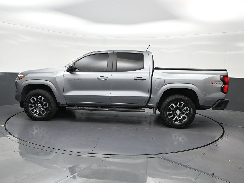 Used 2024 Chevrolet Colorado Z71 w/ Z71 Convenience Package 2 AWD/4WD image 2