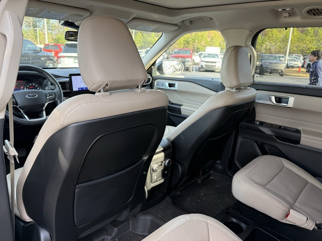 Used 2020 Ford Explorer Limited w/ Class III Trailer Tow Package image 25