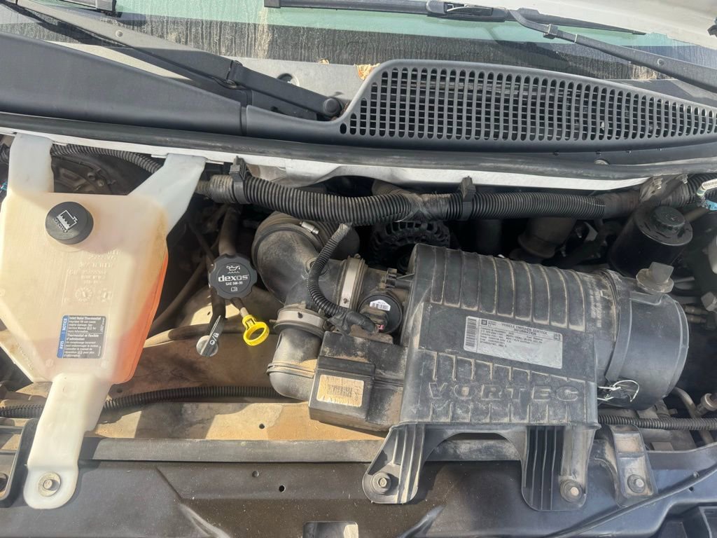 Used 2014 GMC Savana 3500 LS image 15