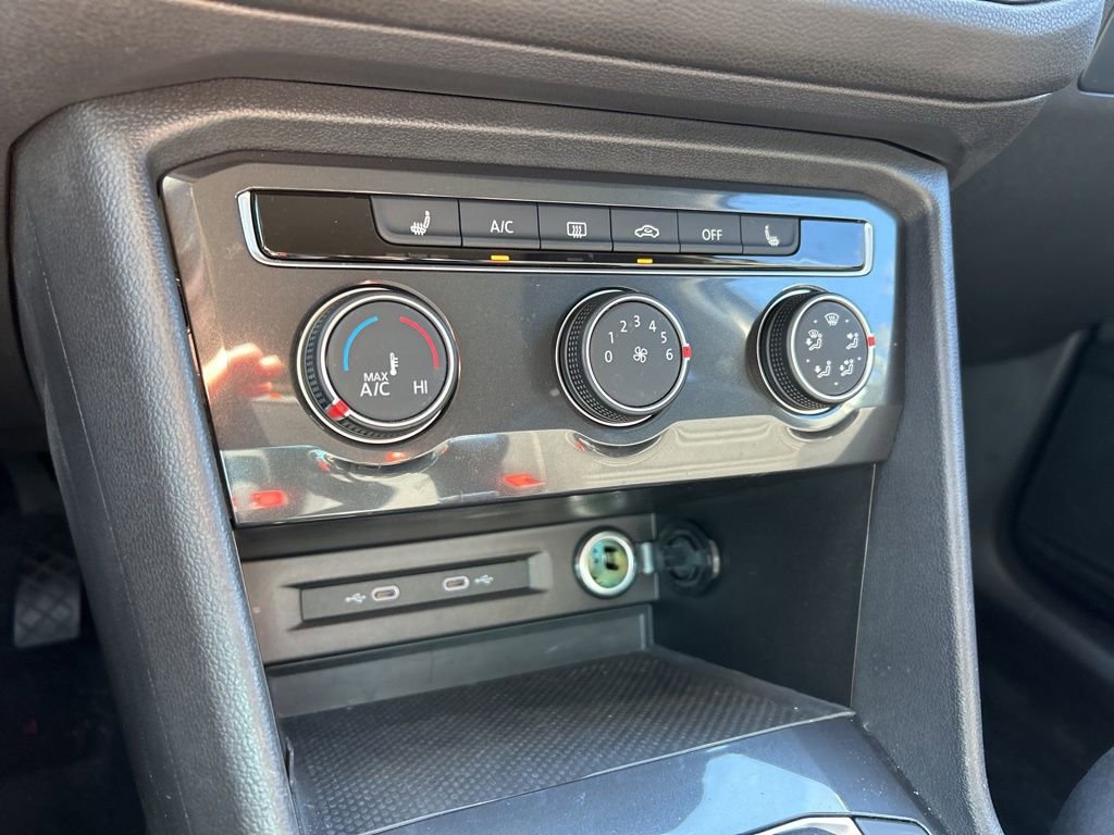 Used 2022 Volkswagen Tiguan S image 28