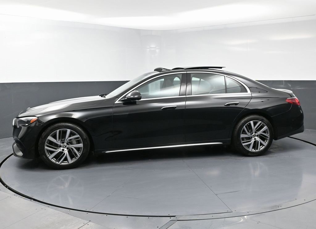 Used 2024 Mercedes-Benz E 350 4MATIC Sedan image 8