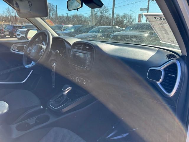 Used 2024 Kia Soul LX w/ Option Group 015 image 23