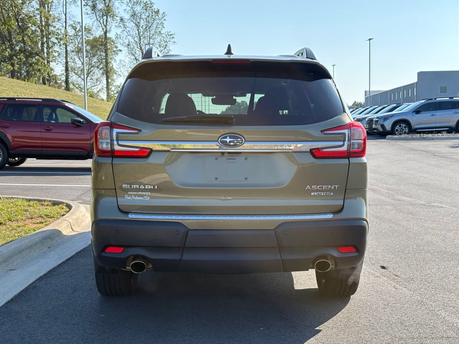 Used 2023 Subaru Ascent Limited AWD/4WD image 10