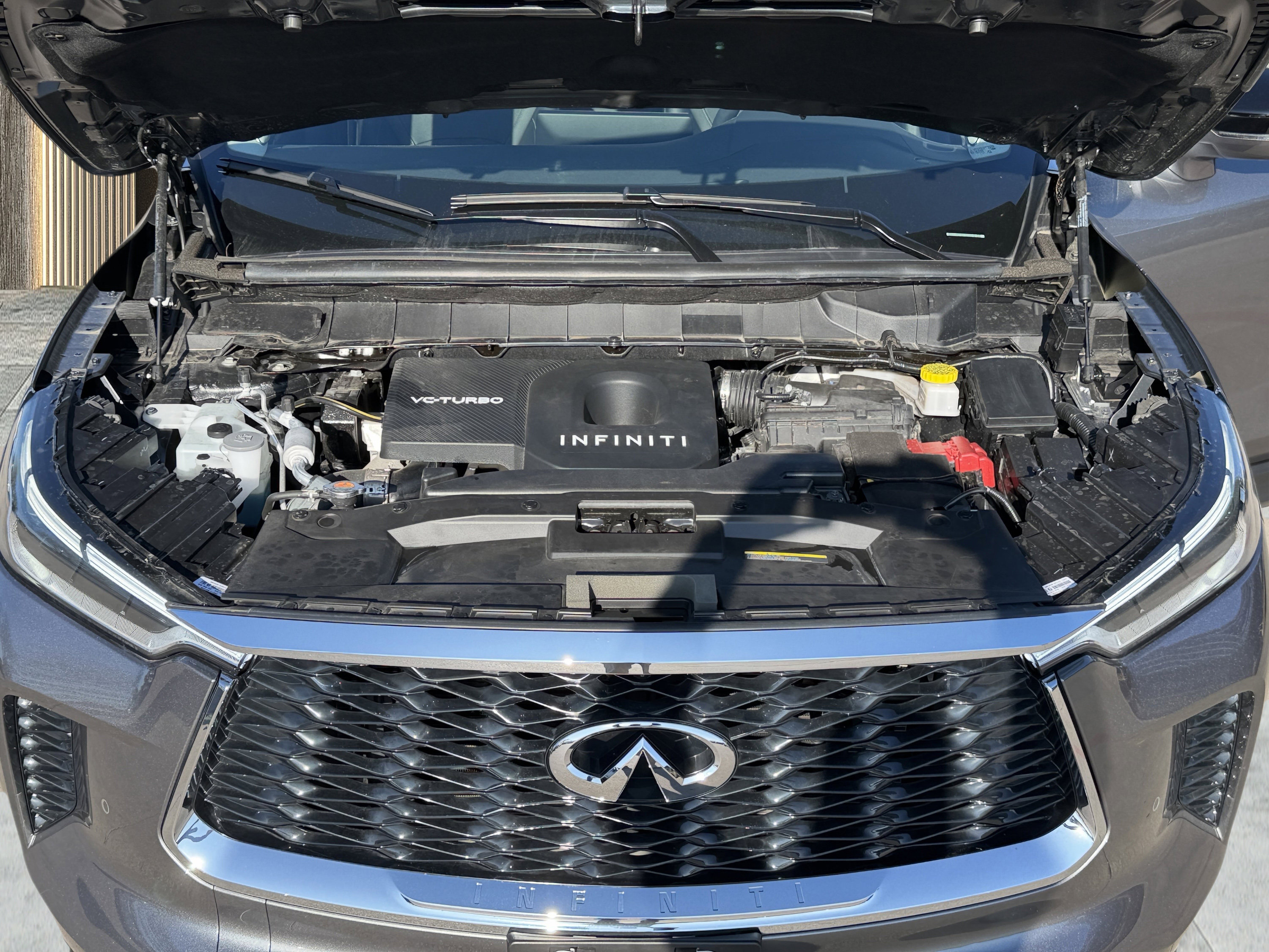 Used 2025 INFINITI QX60 Luxe FWD image 12