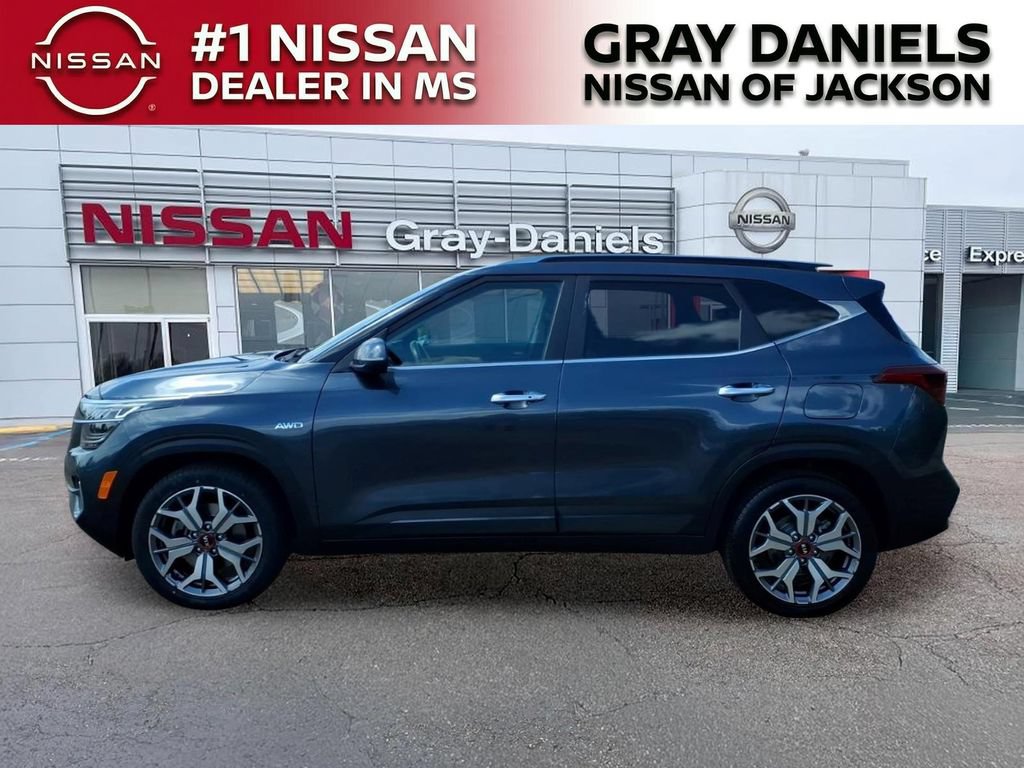 Used 2021 Kia Seltos SX w/ SX Sunroof Package AWD/4WD image 4