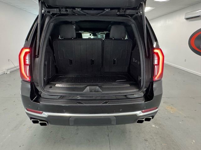 Used 2025 GMC Yukon Denali w/ Sun & Power Step Package image 7