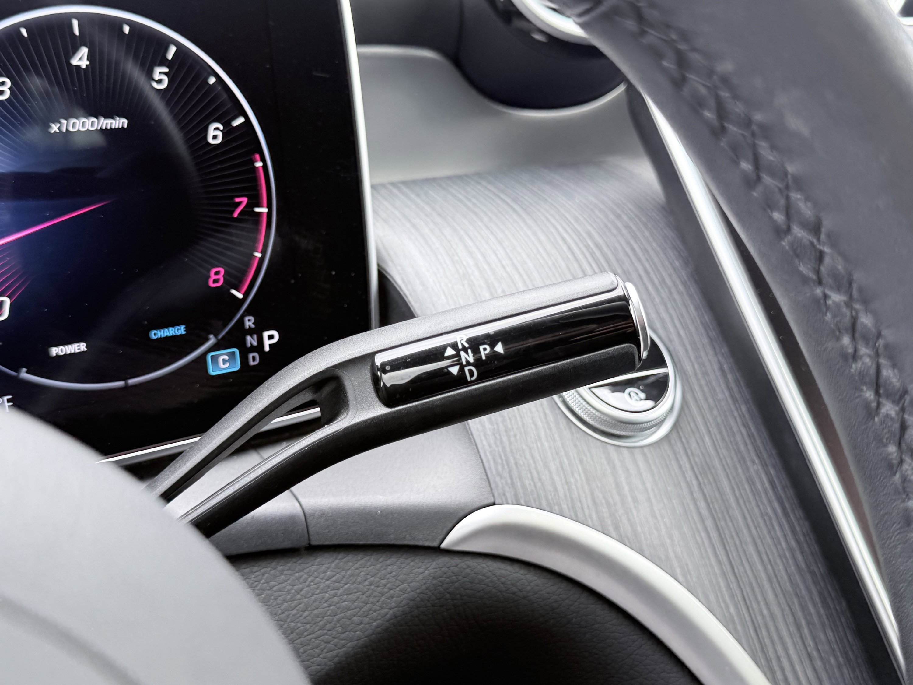 Used 2024 Mercedes-Benz GLC 300 4MATIC w/ AMG Line image 66