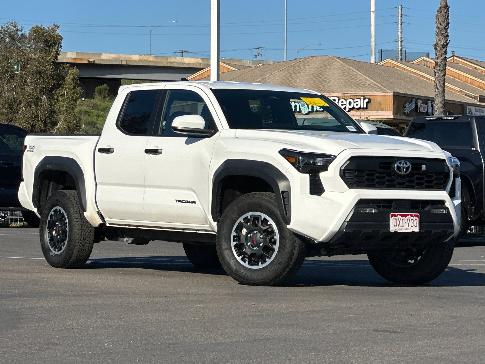 Used 2025 Toyota Tacoma TRD Off-Road image 8