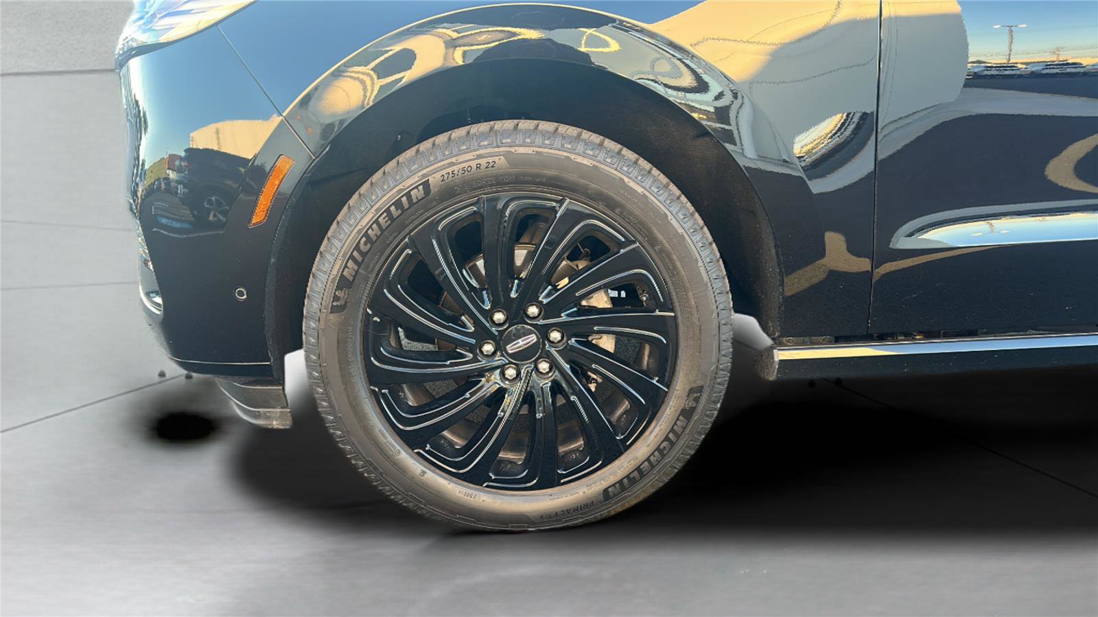 Used 2025 Lincoln Navigator Black Label image 9