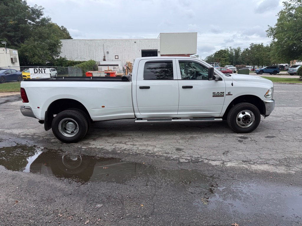 Used 2018 RAM 3500 Tradesman w/ Chrome Appearance Group AWD/4WD image 5